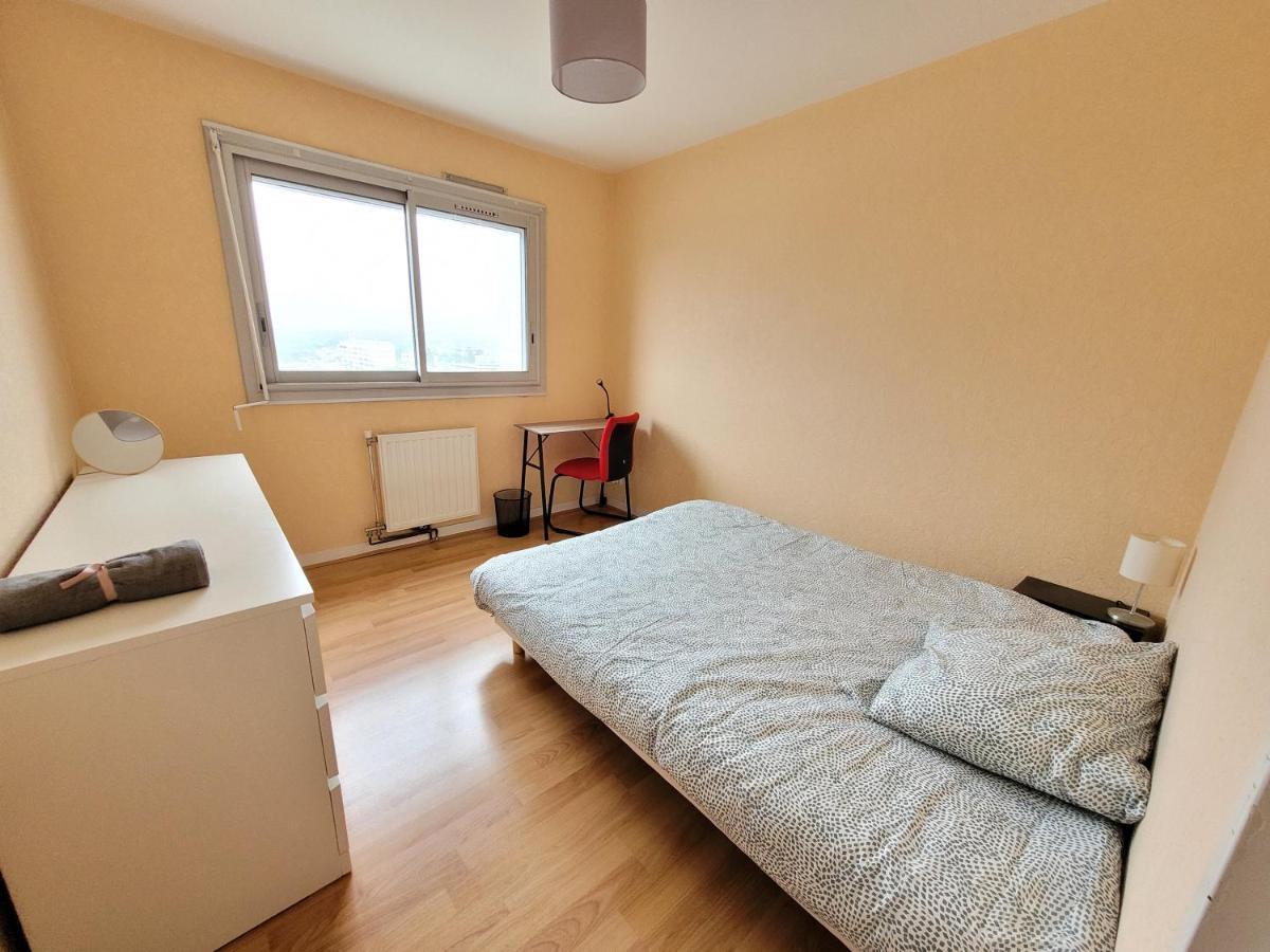 Appartement T5 Avec 4 Lits Doubles Брест Экстерьер фото